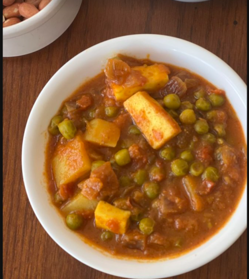 Matar Paneer